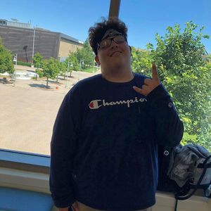 Meet your Posher, Mesut